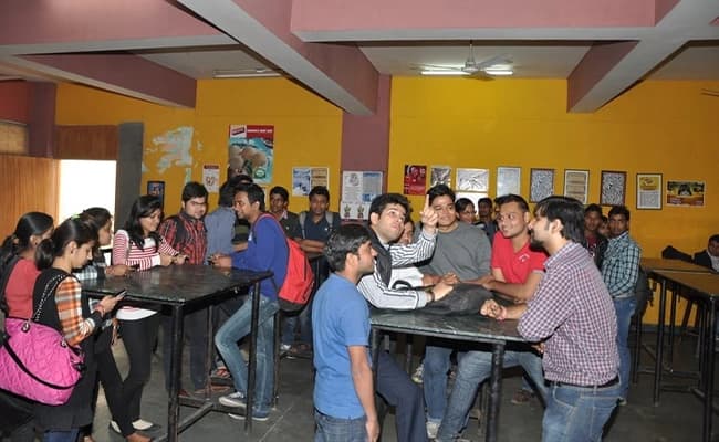cafeteria-4-cafeteria-14