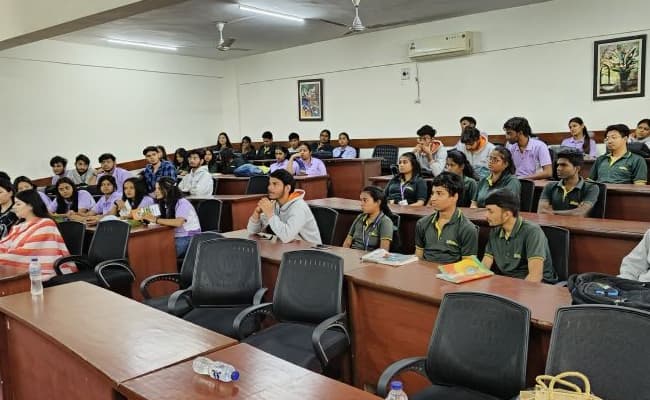 03-classroom