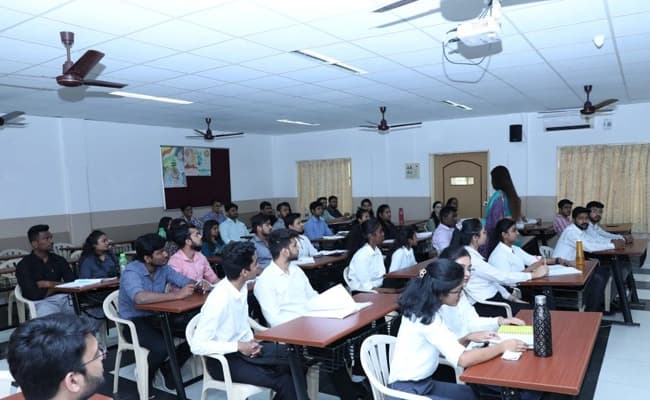 SFIMAR, Mumbai Classroom 4.webp