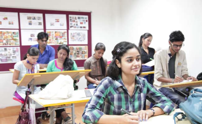 asian-academy-of-film-television-aaft-0003-class2-classroom