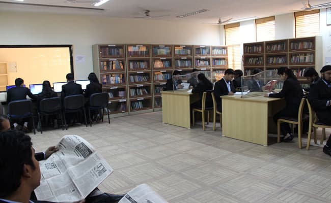 3-0013-class-classroom-2