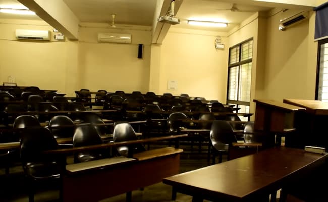 gallery-0001-class4-classroom-34