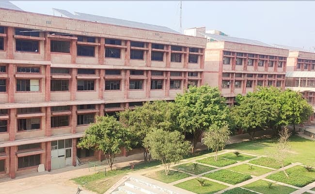 HCST, Mathura Infra 3.webp