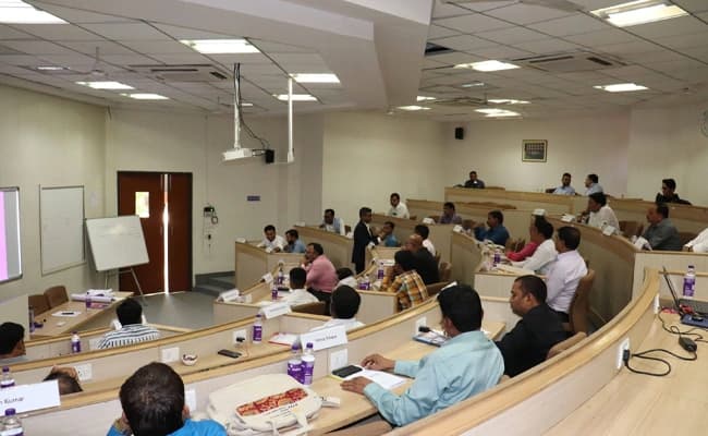 IMT Hyderabad Classroom 3.webp
