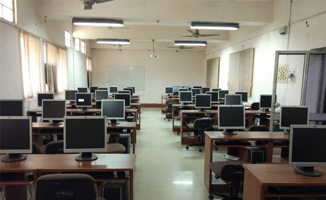 1-0004-layer-1-classroom-103