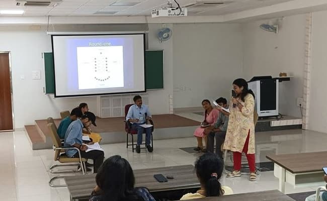 classroom-0002-classroom-classroom-2