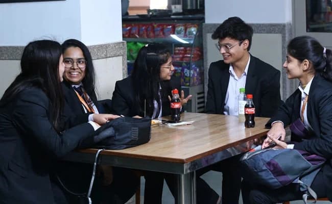 cafeteria-2-cafeteria