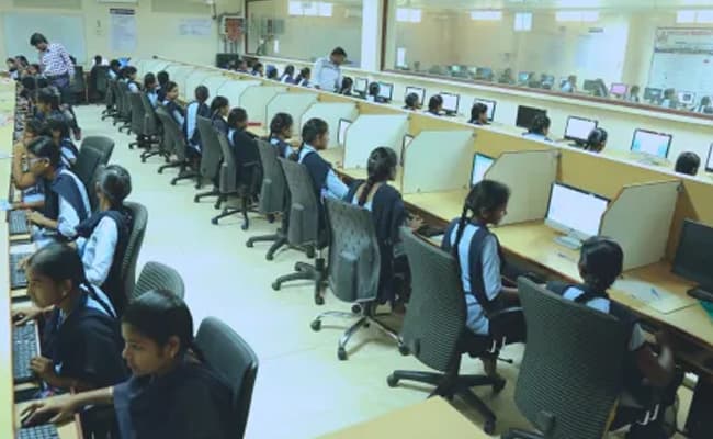 vikas-college-of-engineering-and-technology-vctn-classroom-0002-layer-2-classroom