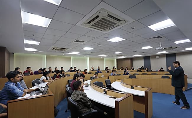 1-0003-layer-2-classroom-16