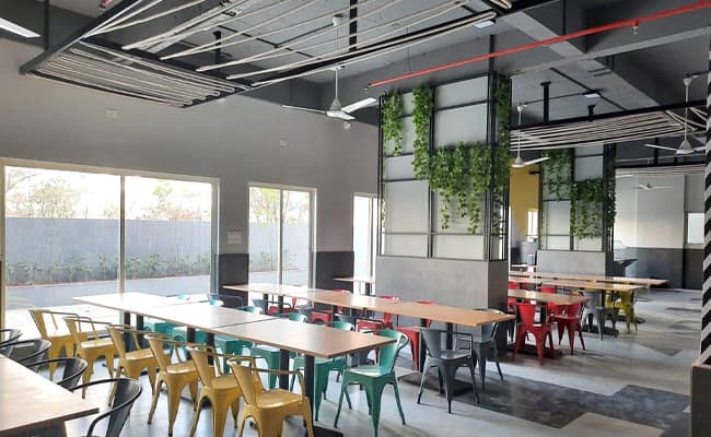 ISMS, Pune Cafeteria 1.webp