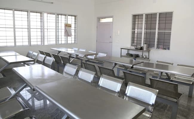 cafeteria4-cafeteria-3