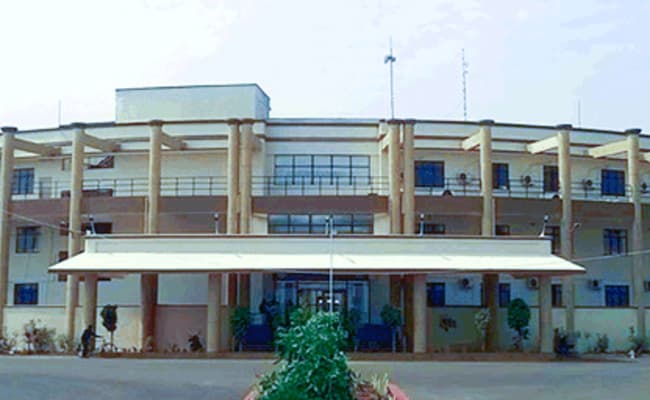 hidayatullah-national-law-university-hnlu-raipur-infrastructure-0003-layer-2-infrastructure