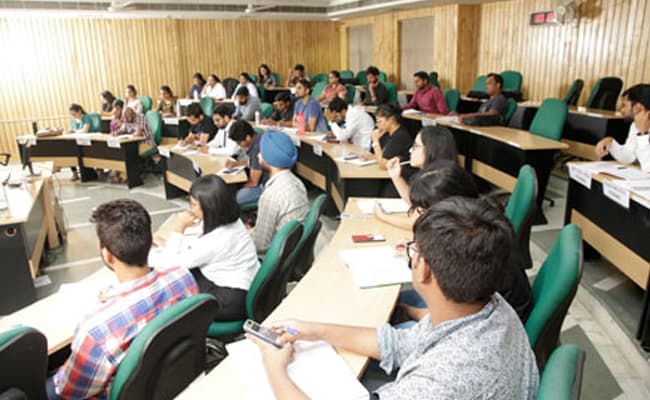 1-0003-layer-2-classroom-256