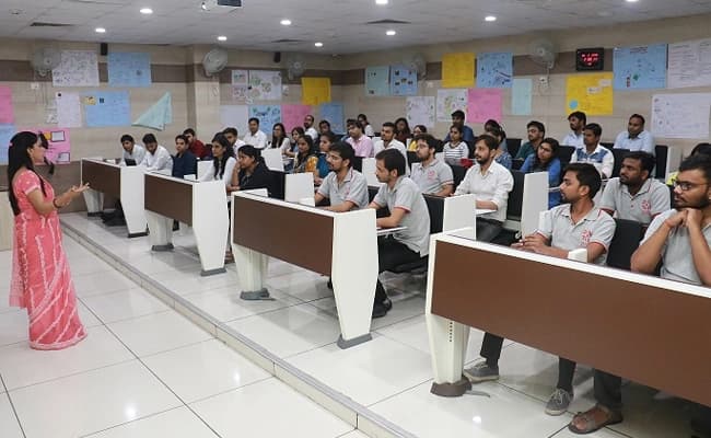 DMI, Patna Classroom 2.webp