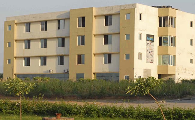 baddi-university-of-emerging-sciences-and-technologies-buest-infrastructure-0002-layer-3-infrastructure