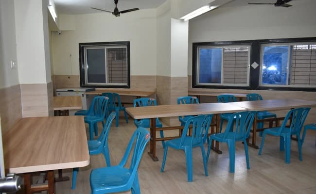 ISMS, Pune Cafeteria 2.webp