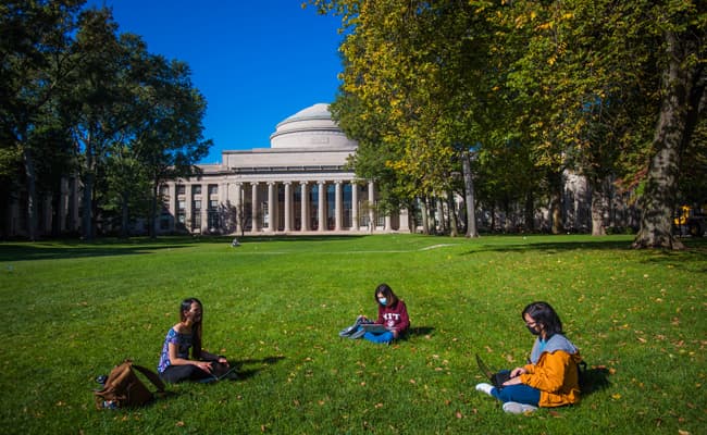 massachusetts-institute-of-technology-cambridge-ground-court-0002-layer-31-ground