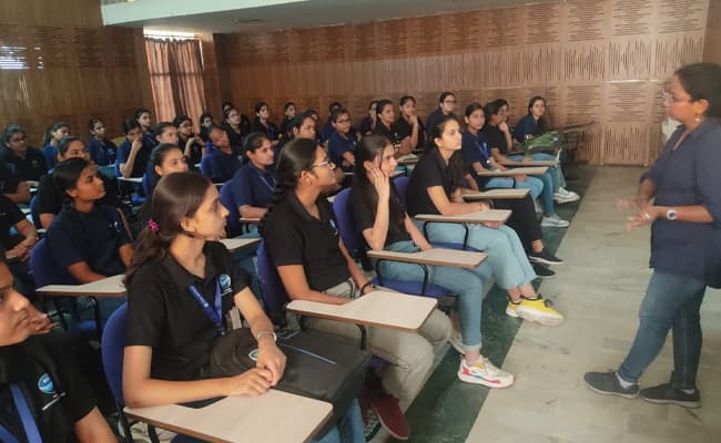 global-institute-of-technology-git-classroom-0000-layer-4-classroom