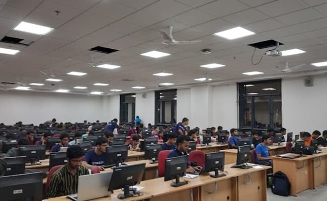 gallery-0004-class1-classroom-104