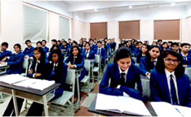 1-0002-layer-3-classroom-153