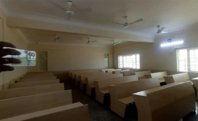 VVISM, Hyderabad Classroom 3.webp
