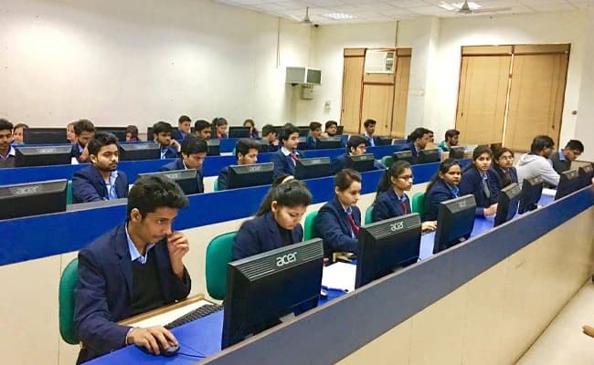 GLBIMT, Greater Noida Labs 3.webp