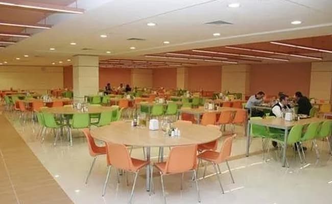 6-0000-cafeteria-cafeteria