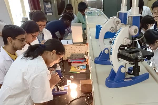 Xavier kolkata Labs 3 .webp