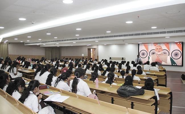 classroom4-classroom-6