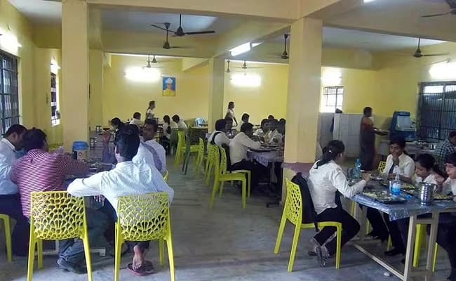IMIS Cafe-5.webp