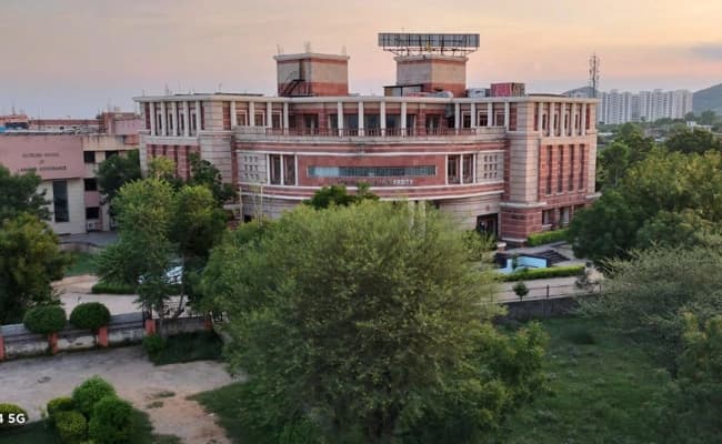 JNU, Jaipur Infra 1.webp