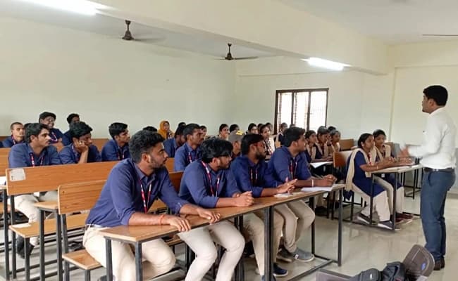 GGU, Andhra Pradesh Classroom 3.webp
