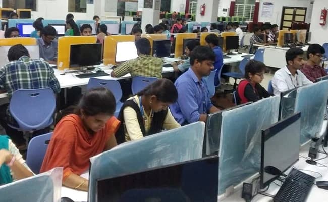 KL University, Guntur Labs 1.webp
