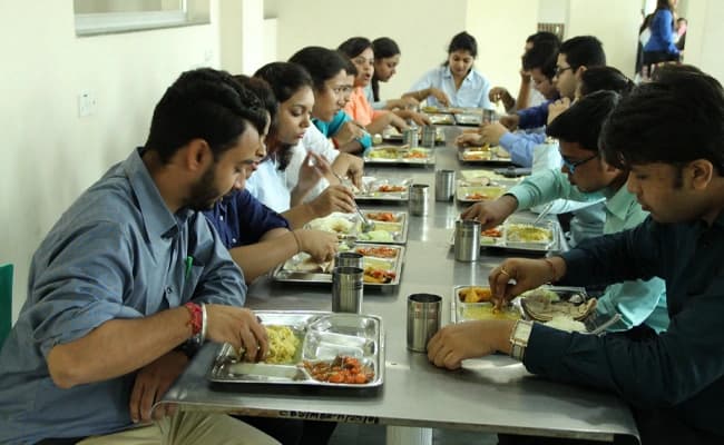 CBS Kolkata Cafeteria 2.webp