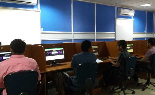 6-0008-class-classroom