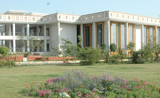 dr-ram-manohar-lohiya-national-law-university-rmlnlu-lucknow-infrastructure-0004-layer-1-infrastructure