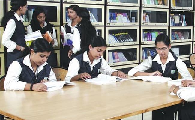 9-0003-class-classroom-2