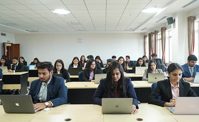 gallery-0003-class2-classroom-76
