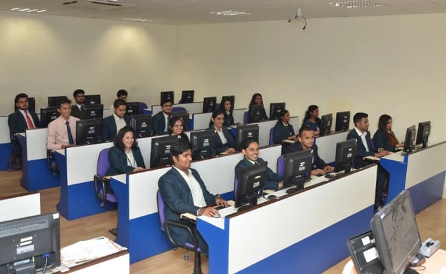 SVIIMS, Mumbai Labs 2.webp
