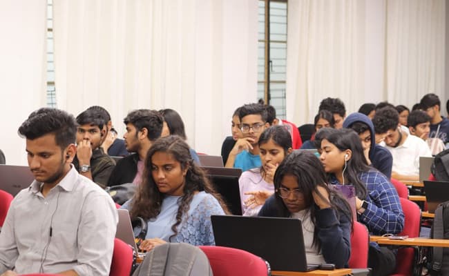 gallery-0003-class2-classroom-66