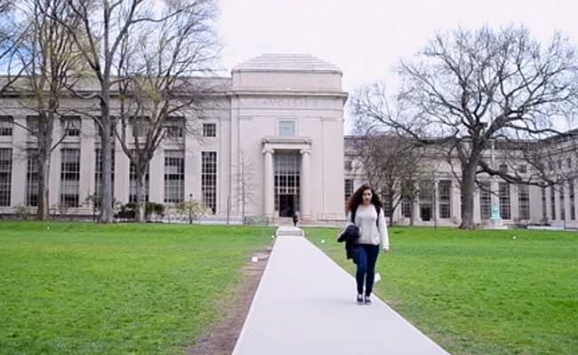 massachusetts-institute-of-technology-cambridge-ground-court-0001-layer-32-ground