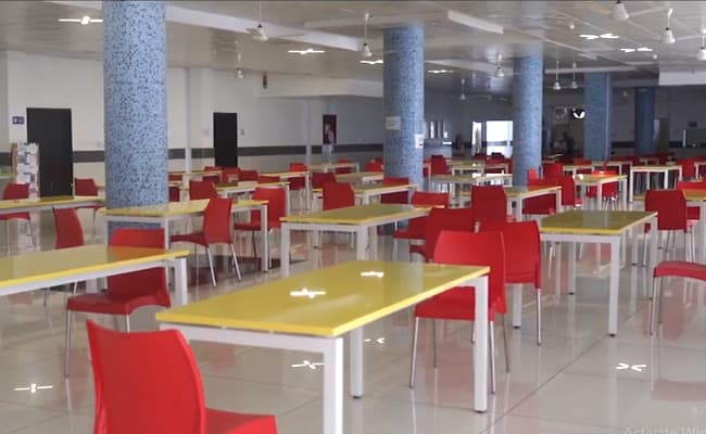 1-0000-layer-5-cafeteria-71