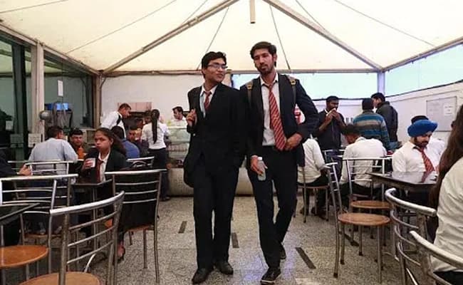 APIM Jasola Vihar, Delhi Cafeteria 3.webp