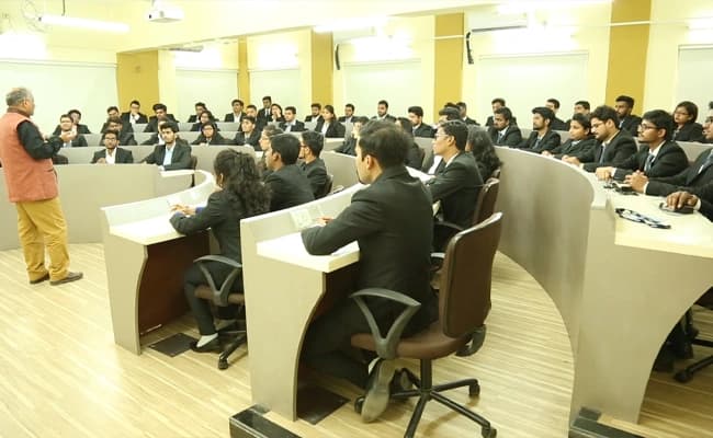 VBS, Mumbai Classroom 2.webp