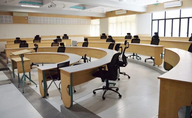 maharashtra-national-law-university-mumbai-classroom-0002-layer-2-classroom