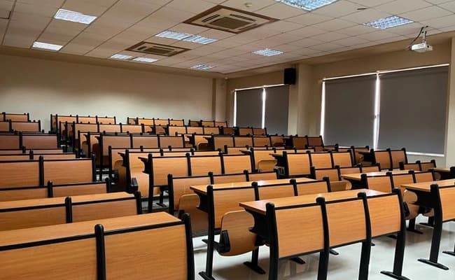 MET IPGDM, Mumbai Classroom 4.webp