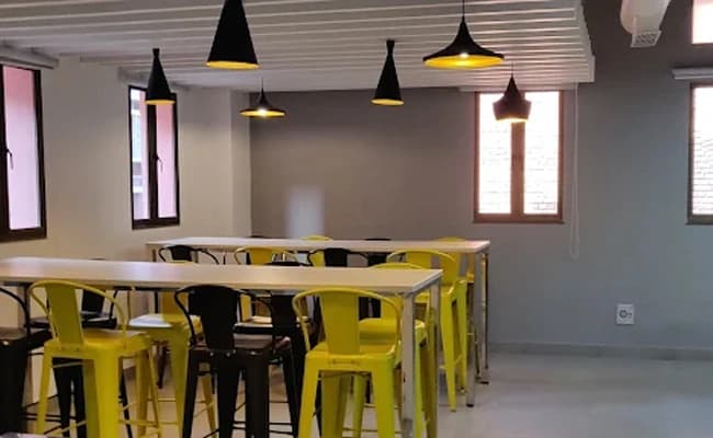 Cafeteria 1.webp