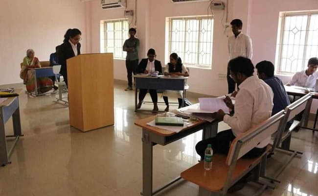 tamil-nadu-national-law-university-tnnlu-tiruchirappalli-classroom-0002-layer-3-classroom
