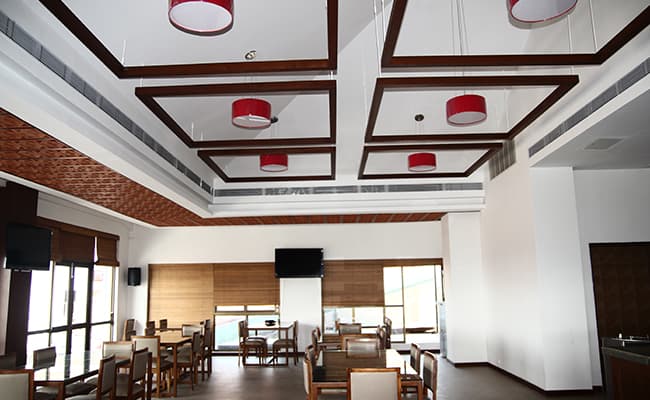 1-0002-1507799597phpp149jb-cafeteria