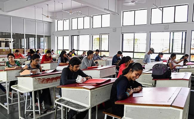 DYPIU, Pune Classroom 1.webp